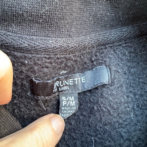 Brunette The Label “ Cherrs Babe “ black crew neck with gold glitter wording s/m - Picture 6 of 8